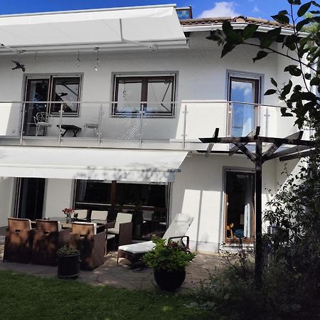 Elegant-Terraced-House-With-Bikes-Near-The-Lake-Children-At-Least-6-A-Old Starnberg Eksteriør bilde