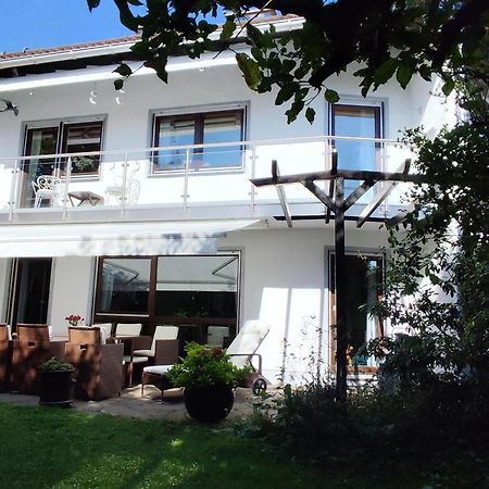 Elegant-Terraced-House-With-Bikes-Near-The-Lake-Children-At-Least-6-A-Old Starnberg Eksteriør bilde
