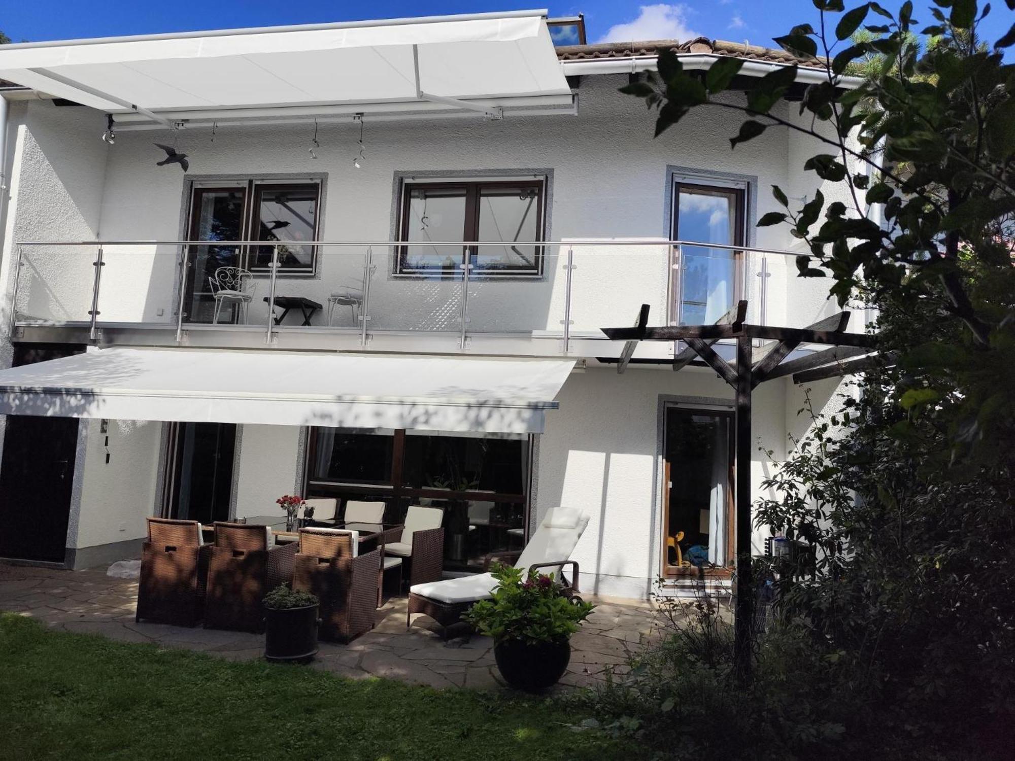 Elegant-Terraced-House-With-Bikes-Near-The-Lake-Children-At-Least-6-A-Old Starnberg Eksteriør bilde