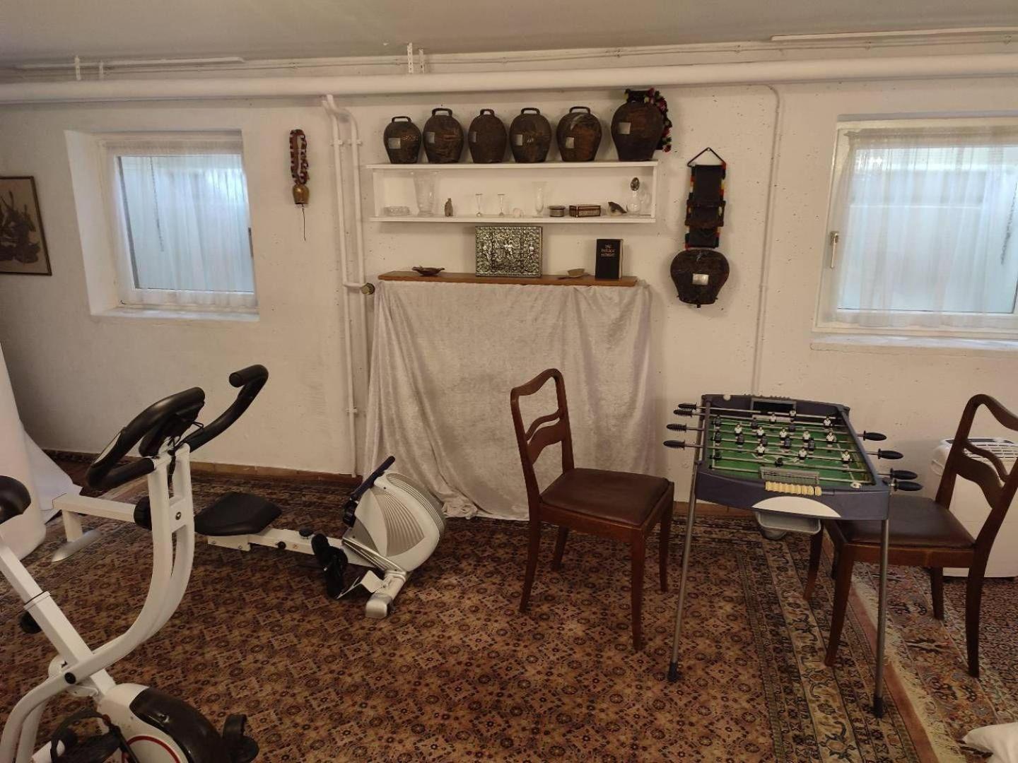 Elegant-Terraced-House-With-Bikes-Near-The-Lake-Children-At-Least-6-A-Old Starnberg Eksteriør bilde