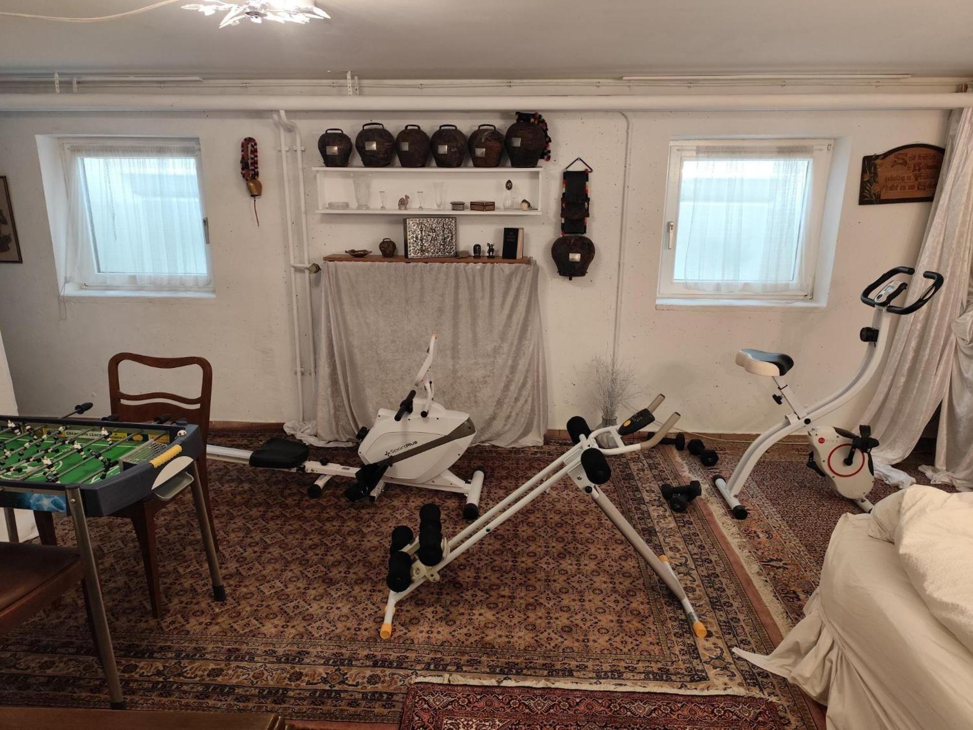Elegant-Terraced-House-With-Bikes-Near-The-Lake-Children-At-Least-6-A-Old Starnberg Eksteriør bilde